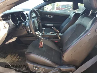 2017 Ford Mustang GT z VIN 1FA6P8CF4H5299016, wystawiony jako Copart lot #62986135 z przebiegiem 99 797 mil mil oraz Szkoda całkowita • Salvage title. Historia ofert i sprzedaży dostępna na DreamBid. Obrazek 7.
