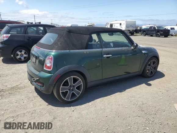 2013 MINI Convertible S с VIN WMWZP3C52DT705167, выставлен на аукционе Copart как лот 58661395 с пробегом 93 205 миль миль и Чистый • Clean title. История ставок и продаж доступна на DreamBid. Изображение 3.