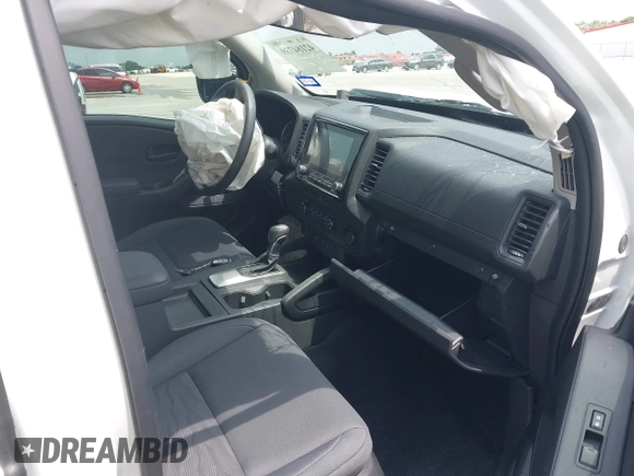 2022 Nissan Frontier SV with VIN 1N6ED1EJ4NN696435, listed as a IAAI auction lot 42184739 with 13,770 mi miles and . Bid and sale history available at DreamBid. Image 5.