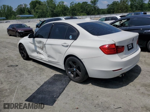 2014 BMW 3 Series 328i z VIN WBA3A5C58EF605710, wystawiony jako Copart lot #60112705 z przebiegiem Nie podano mil oraz Szkoda całkowita • Salvage title. Historia ofert i sprzedaży dostępna na DreamBid. Obrazek 2.