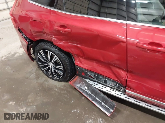 2022 Volvo XC60 Recharge Plug-In Hybrid Inscription with VIN YV4BR0DL2N1955142, listed as a IAAI auction lot 41565871 with 48,885 mi miles. Bid and sale history available at carsss.com. Image 6.