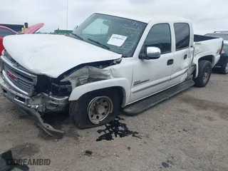 2002 GMC Sierra 2500HD SLE with VIN 1GTHK23172F182552, listed as a IAAI auction lot 41945511 with 290,925 mi miles. Bid and sale history available at carsss.com. Image 17.