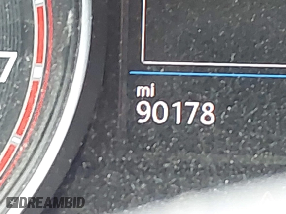 2019 Volkswagen Atlas SE z VIN 1V2WR2CAXKC611864, wystawiony jako IAAI lot #42151795 z przebiegiem 90 178 mil mil oraz . Historia ofert i sprzedaży dostępna na DreamBid. Obrazek 15.