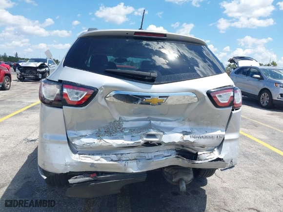 2015 Chevrolet Traverse LS with VIN 1GNKRFED8FJ336647, listed as a IAAI auction lot 41888467 with 108,458 mi miles. Bid and sale history available at carsss.com. Image 16.