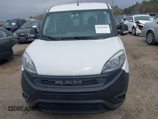 2019 Ram ProMaster City Cargo Tradesman z VIN ZFBHRFAB1K6M31770, wystawiony jako IAAI lot #41123546 z przebiegiem 75 517 mil mil oraz . Historia ofert i sprzedaży dostępna na DreamBid. Obrazek 12.
