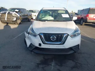 2019 Nissan Kicks S with VIN 3N1CP5CU7KL559218, listed as a IAAI auction lot 41421028 with 29,973 mi miles. Bid and sale history available at carsss.com. Image 12.