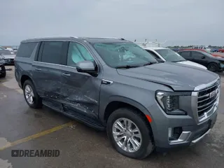 2022 GMC Yukon XL SLT with VIN 1GKS2GKD2NR153790, listed as a IAAI auction lot 41911362 with 84,739 mi miles. Bid and sale history available at carsss.com. Image 1.
