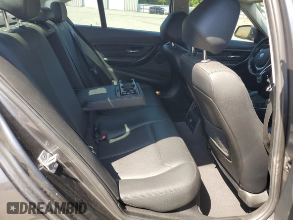 2015 BMW 3 Series 328i xDrive with VIN WBA3B3C5XFJ985147, listed as a Copart auction lot 59819905 with 113,492 mi miles and Salvage title. Bid and sale history available at DreamBid. Image 10.