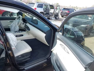 2024 Genesis GV70 Advanced z VIN 5NMMCET11RH002752, wystawiony jako IAAI lot #41836183 z przebiegiem 10 376 mil mil oraz . Historia ofert i sprzedaży dostępna na DreamBid. Obrazek 5.