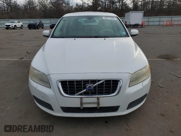 2008 Volvo V70 with VIN YV1BW982781033434, listed as a Copart auction lot 43617245 with 177,577 mi miles and Clean Title. Bid and sale history available at DreamBid. Image 5.
