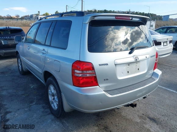 2002 Toyota Highlander with VIN JTEGF21A220061753, listed as a IAAI auction lot 41516614 with 247,169 mi miles. Bid and sale history available at carsss.com. Image 3.