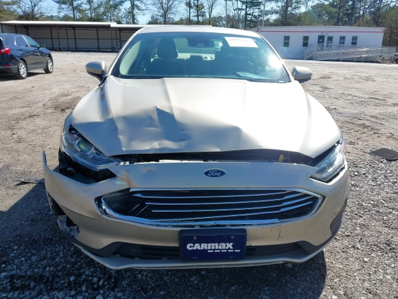 2019 Ford Fusion SE with VIN 3FA6P0HD1KR267041, listed as a IAAI auction lot 41591062 with 29,047 mi miles. Bid and sale history available at carsss.com. Image 12.