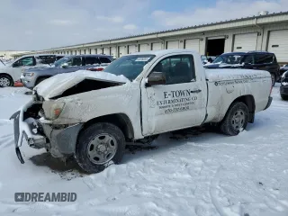 2014 Toyota Tacoma with VIN 5TFNX4CN2EX040983, listed as a Copart auction lot 45699085 with 247,031 mi miles and Salvage title. Bid and sale history available at DreamBid. Image 1.