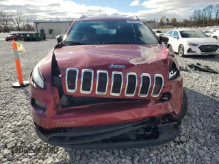 2016 Jeep Cherokee Sport z VIN 1C4PJMAB7GW311175, wystawiony jako Copart lot #80024944 z przebiegiem 81 525 mil mil oraz Szkoda całkowita • Salvage title. Historia ofert i sprzedaży dostępna na DreamBid. Obrazek 5.