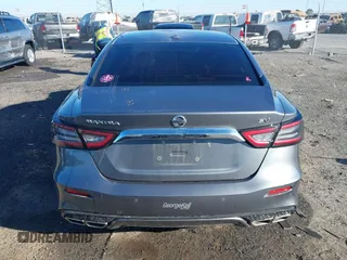 2020 Nissan Maxima SV with VIN 1N4AA6CV4LC360876, listed as a IAAI auction lot 41807015 with 82,638 mi miles. Bid and sale history available at carsss.com. Image 16.