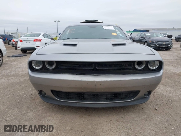 2017 Dodge Challenger R/T Shaker z VIN 2C3CDZBT3HH651390, wystawiony jako IAAI lot #41097999 z przebiegiem 128 289 mil mil oraz . Historia ofert i sprzedaży dostępna na DreamBid. Obrazek 12.