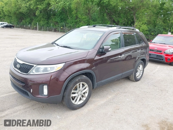 2014 Kia Sorento LX z VIN 5XYKT4A69EG510648, wystawiony jako IAAI lot #42361155 z przebiegiem 254 560 mil mil oraz . Historia ofert i sprzedaży dostępna na DreamBid. Obrazek 2.