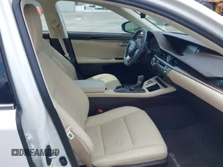 2018 Lexus ES 350 z VIN 58ABK1GG2JU109943, wystawiony jako IAAI lot #42356109 z przebiegiem 14 143 mil mil oraz . Historia ofert i sprzedaży dostępna na DreamBid. Obrazek 5.