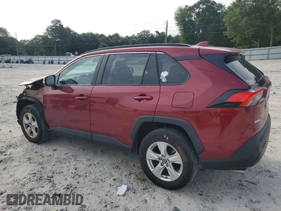 2021 Toyota RAV4 XLE z VIN 2T3W1RFV2MW176273, wystawiony jako Copart lot #62702095 z przebiegiem 37 934 mil mil oraz Szkoda całkowita • Salvage title. Historia ofert i sprzedaży dostępna na DreamBid. Obrazek 2.