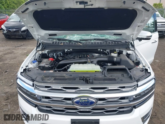 2024 Ford Expedition Platinum с VIN 1FMJU1M87REA86904, выставлен на аукционе IAAI как лот 42335782 с пробегом 6 411 миль миль и . История ставок и продаж доступна на DreamBid. Изображение 10.