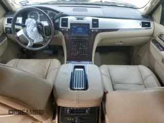 2012 Cadillac Escalade Luxury z VIN 1GYS3BEFXCR205070, wystawiony jako Copart lot #54959475 z przebiegiem 187 617 mil mil oraz Szkoda całkowita • Salvage title. Historia ofert i sprzedaży dostępna na DreamBid. Obrazek 8.