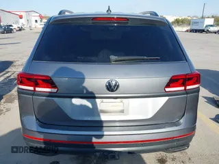 2022 Volkswagen Atlas 3.6L V6 SE w/Technology with VIN 1V2KR2CA5NC507639, listed as a IAAI auction lot 41704779 with 101,267 mi miles. Bid and sale history available at carsss.com. Image 16.