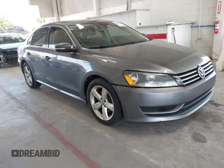 2013 Volkswagen Passat SE with VIN 1VWBP7A35DC121971, listed as a IAAI auction lot 42618550 with 156,976 mi miles and . Bid and sale history available at DreamBid. Image 1.