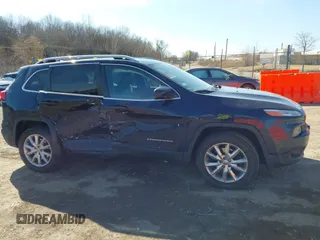 2016 Jeep Cherokee Limited with VIN 1C4PJMDBXGW178360, listed as a IAAI auction lot 41779824 with 101,838 mi miles. Bid and sale history available at carsss.com. Image 13.