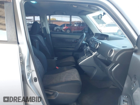 2014 Scion xB z VIN JTLZE4FE7EJ055408, wystawiony jako IAAI lot #42153105 z przebiegiem 122 995 mil mil oraz . Historia ofert i sprzedaży dostępna na DreamBid. Obrazek 5.