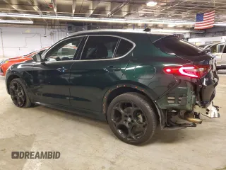 2020 Alfa Romeo Stelvio Ti z VIN ZASPAKBN5L7C92294, wystawiony jako Copart lot #85327554 z przebiegiem 30 633 mil mil oraz Szkoda całkowita • Salvage title. Historia ofert i sprzedaży dostępna na DreamBid. Obrazek 2.