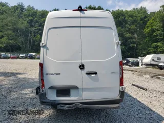 2022 Mercedes-Benz Sprinter Cargo with VIN W1Y40CHY1NT102227, listed as a Copart auction lot 64997704 with Not Provided miles and Salvage Title. Bid and sale history available at carsss.com. Image 6.