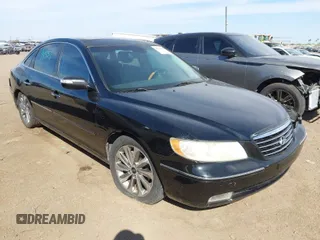 2008 Hyundai Azera Limited with VIN KMHFC46FX8A318696, listed as a IAAI auction lot 41911144 with 229,327 mi miles. Bid and sale history available at carsss.com. Image 1.