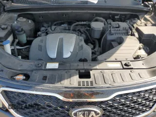 2012 Kia Sorento SX with VIN 5XYKWDA24CG231819, listed as a Copart auction lot 54662245 with 186,149 mi miles and Clean Title. Bid and sale history available at carsss.com. Image 12.