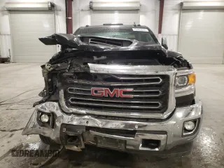 2018 GMC Sierra 2500HD SLT with VIN 1GT12TEY9JF223506, listed as a Copart auction lot 78465644 with 77,236 mi miles and Salvage Title. Bid and sale history available at carsss.com. Image 5.