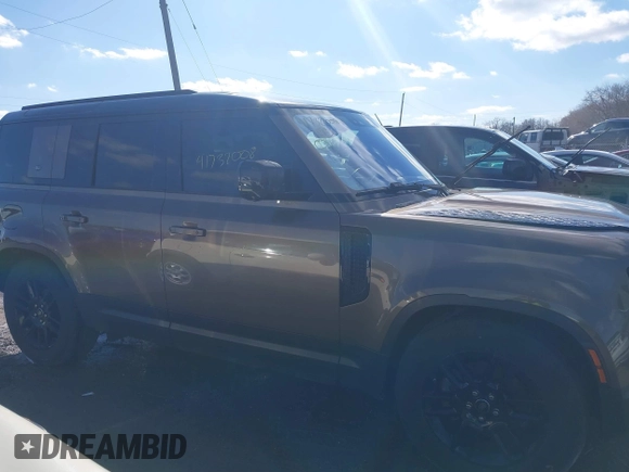 2021 Land Rover Defender S with VIN SALEJERX5M2041372, listed as a IAAI auction lot 41732008 with 62,233 mi miles and . Bid and sale history available at DreamBid. Image 13.