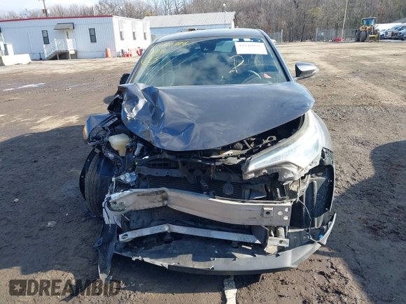 2018 Toyota C-HR XLE with VIN NMTKHMBX0JR024606, listed as a IAAI auction lot 41440926 with 118,968 mi miles. Bid and sale history available at carsss.com. Image 12.