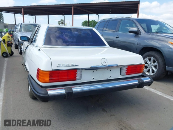 1982 Mercedes-Benz 380 with VIN WDBBA45A1CB015578, listed as a IAAI auction lot 42062020 with 42,746 mi miles. Bid and sale history available at carsss.com. Image 16.