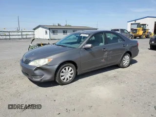 2005 Toyota Camry LE z VIN 4T1BE30K35U534439, wystawiony jako Copart lot #59994085 z przebiegiem 151 191 mil mil oraz Szkoda całkowita • Salvage title. Historia ofert i sprzedaży dostępna na DreamBid. Obrazek 1.