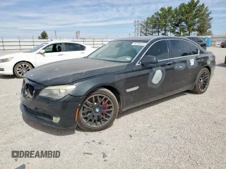 2009 BMW 7 Series 750Li z VIN WBAKB83569CY57456, wystawiony jako Copart lot #56789415 z przebiegiem 103 139 mil mil oraz Czysty tytuł • Clean title. Historia ofert i sprzedaży dostępna na DreamBid. Obrazek 1.