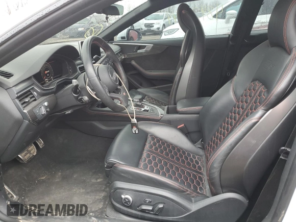 2018 Audi RS 5 z VIN WUAPWAF58JA905266, wystawiony jako Copart lot #48929444 z przebiegiem 47 604 mil mil oraz . Historia ofert i sprzedaży dostępna na DreamBid. Obrazek 7.