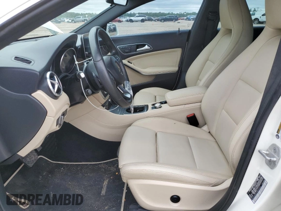 2018 Mercedes-Benz CLA 250 z VIN WDDSJ4EB7JN592630, wystawiony jako Copart lot #53271775 z przebiegiem 84 383 mil mil oraz Szkoda całkowita • Salvage title. Historia ofert i sprzedaży dostępna na DreamBid. Obrazek 7.
