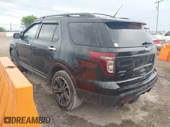 2014 Ford Explorer Sport z VIN 1FM5K8GT6EGC43577, wystawiony jako IAAI lot #42607478 z przebiegiem 155 802 mil mil oraz . Historia ofert i sprzedaży dostępna na DreamBid. Obrazek 3.