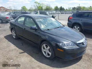 2006 Mazda Mazda6 Grand Touring s with VIN 1YVHP80DX65M52771, listed as a IAAI auction lot 42091020 with 207,727 mi miles. Bid and sale history available at carsss.com. Image 1.