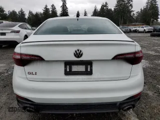 2024 Volkswagen Jetta GLI 40th Anniversary Edition z VIN 3VW9T7BU7RM021264, wystawiony jako Copart lot #50994425 z przebiegiem 16 550 mil mil oraz Szkoda całkowita • Salvage title. Historia ofert i sprzedaży dostępna na DreamBid. Obrazek 6.