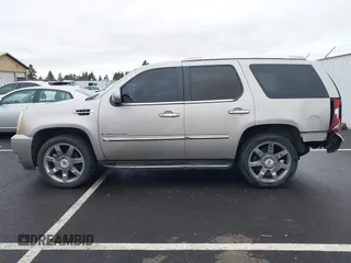 2007 Cadillac Escalade z VIN 1GYFK63847R256229, wystawiony jako IAAI lot #41600996 z przebiegiem 219 189 mil mil oraz . Historia ofert i sprzedaży dostępna na DreamBid. Obrazek 15.