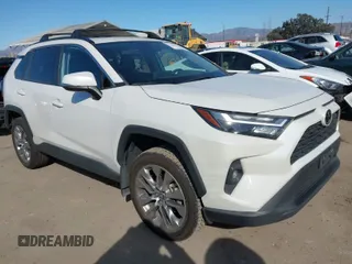 2022 Toyota RAV4 XLE Premium with VIN 2T3C1RFV5NW226782, listed as a IAAI auction lot 41643577 with 59,066 mi miles. Bid and sale history available at carsss.com. Image 1.