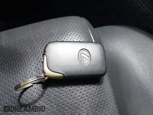 2010 Lexus IS 250 C z VIN JTHFF2C27A2509444, wystawiony jako IAAI lot #42014770 z przebiegiem 101 591 mil mil oraz . Historia ofert i sprzedaży dostępna na DreamBid. Obrazek 11.