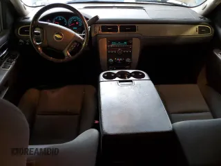 2010 Chevrolet Avalanche LS z VIN 3GNVKEE09AG272010, wystawiony jako Copart lot #52008485 z przebiegiem 152 496 mil mil oraz Szkoda całkowita • Salvage title. Historia ofert i sprzedaży dostępna na DreamBid. Obrazek 8.