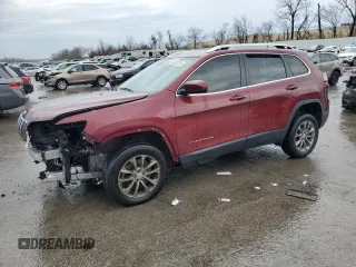 2019 Jeep Cherokee Latitude Plus z VIN 1C4PJLLB9KD454527, wystawiony jako Copart lot #50931235 z przebiegiem 108 543 mil mil oraz Szkoda całkowita • Salvage title. Historia ofert i sprzedaży dostępna na DreamBid. Obrazek 1.