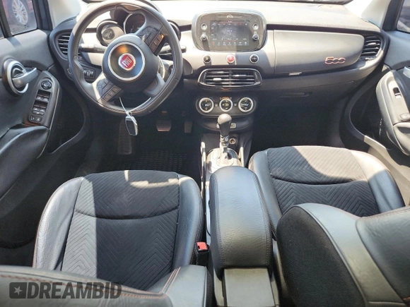2018 FIAT 500X Trekking z VIN ZFBCFXCB3JP653807, wystawiony jako Copart lot #66811675 z przebiegiem 95 052 mil mil oraz Czysty tytuł • Clean title. Historia ofert i sprzedaży dostępna na DreamBid. Obrazek 8.